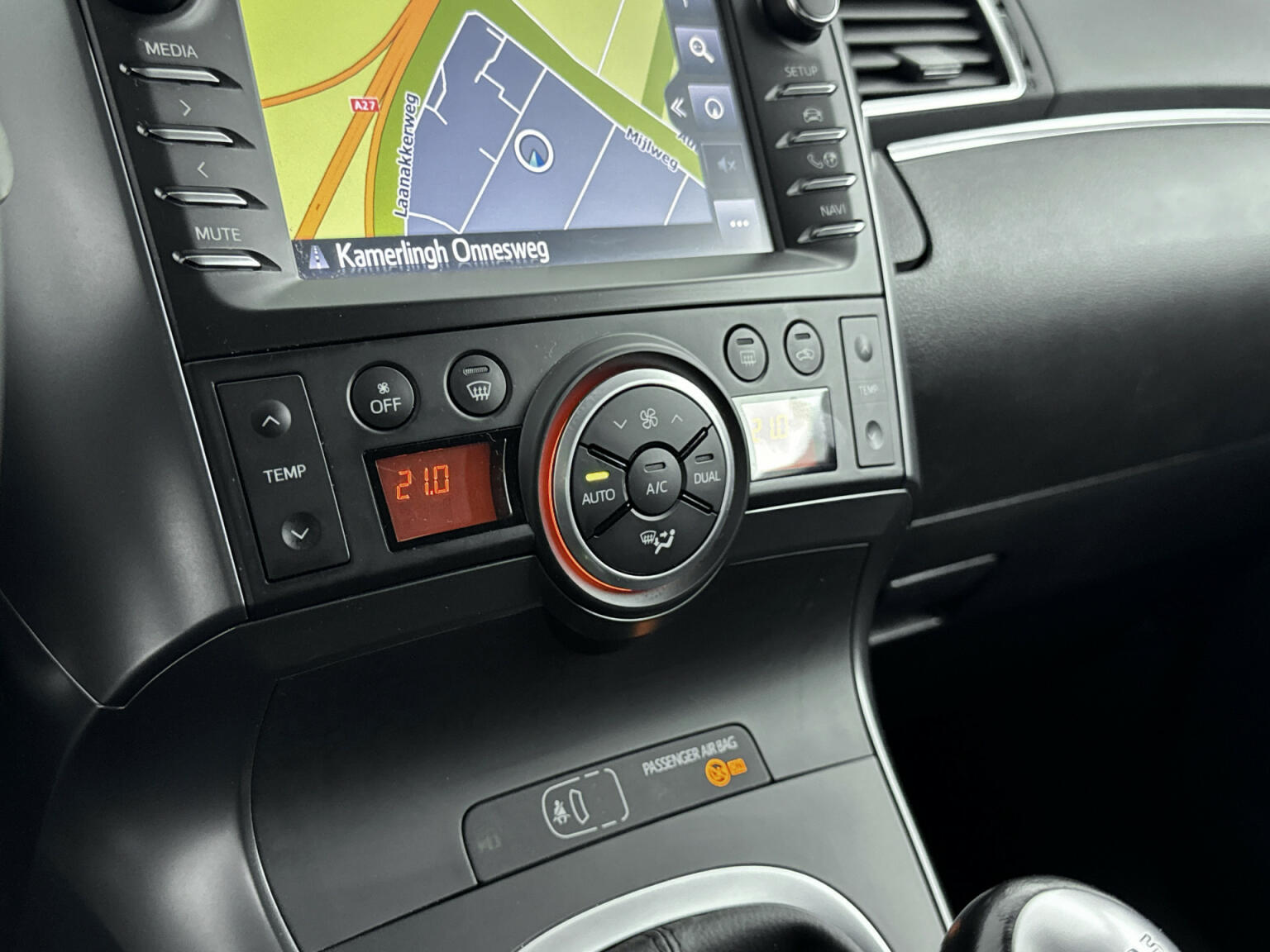 Toyota-Verso-16