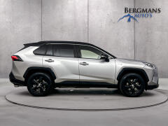 Toyota-RAV4-7