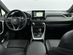 Toyota-RAV4-2