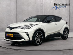 Toyota-C-HR-0