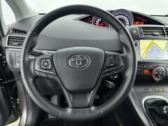 Toyota-Verso-21