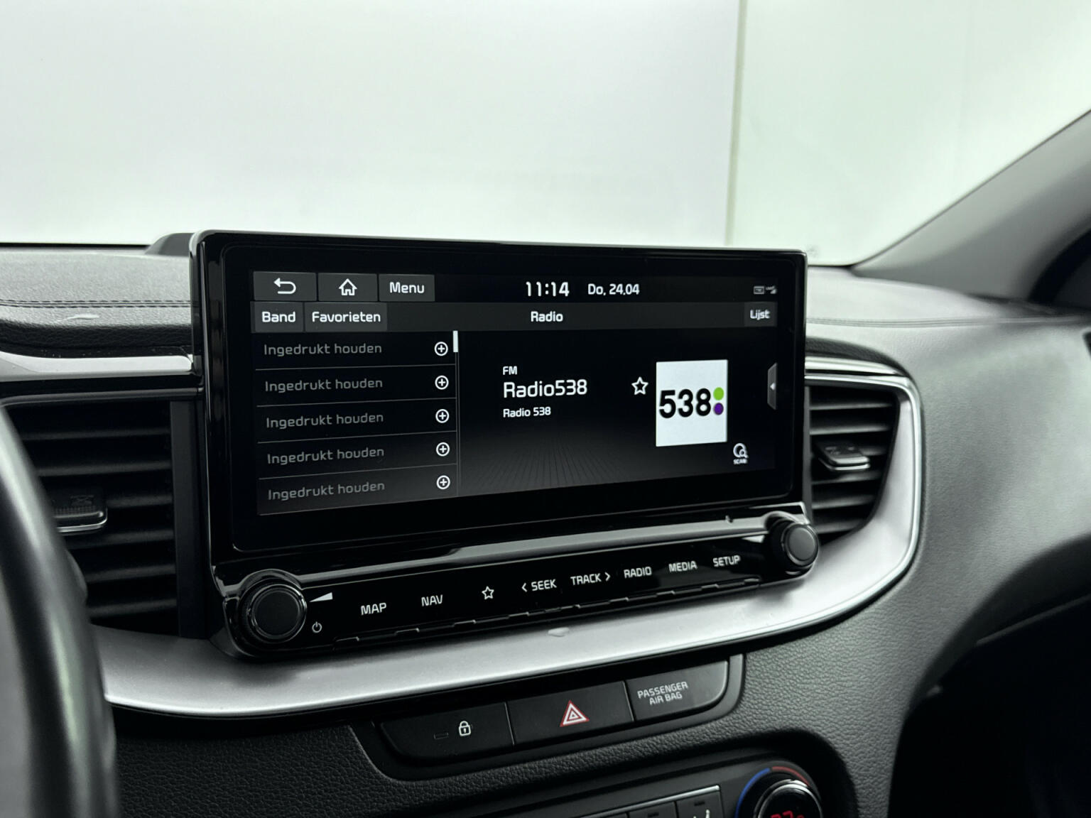 Kia-Xceed-13