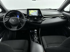 Toyota-C-HR-2