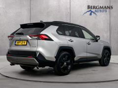 Toyota-RAV4-1