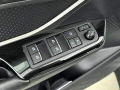 Toyota-C-HR-22