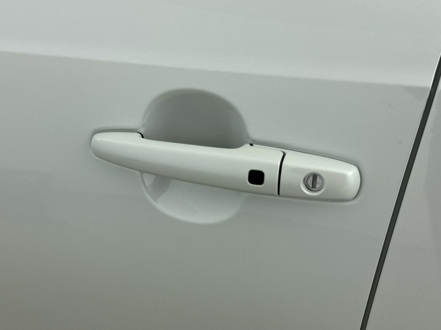 Suzuki-Ignis-25