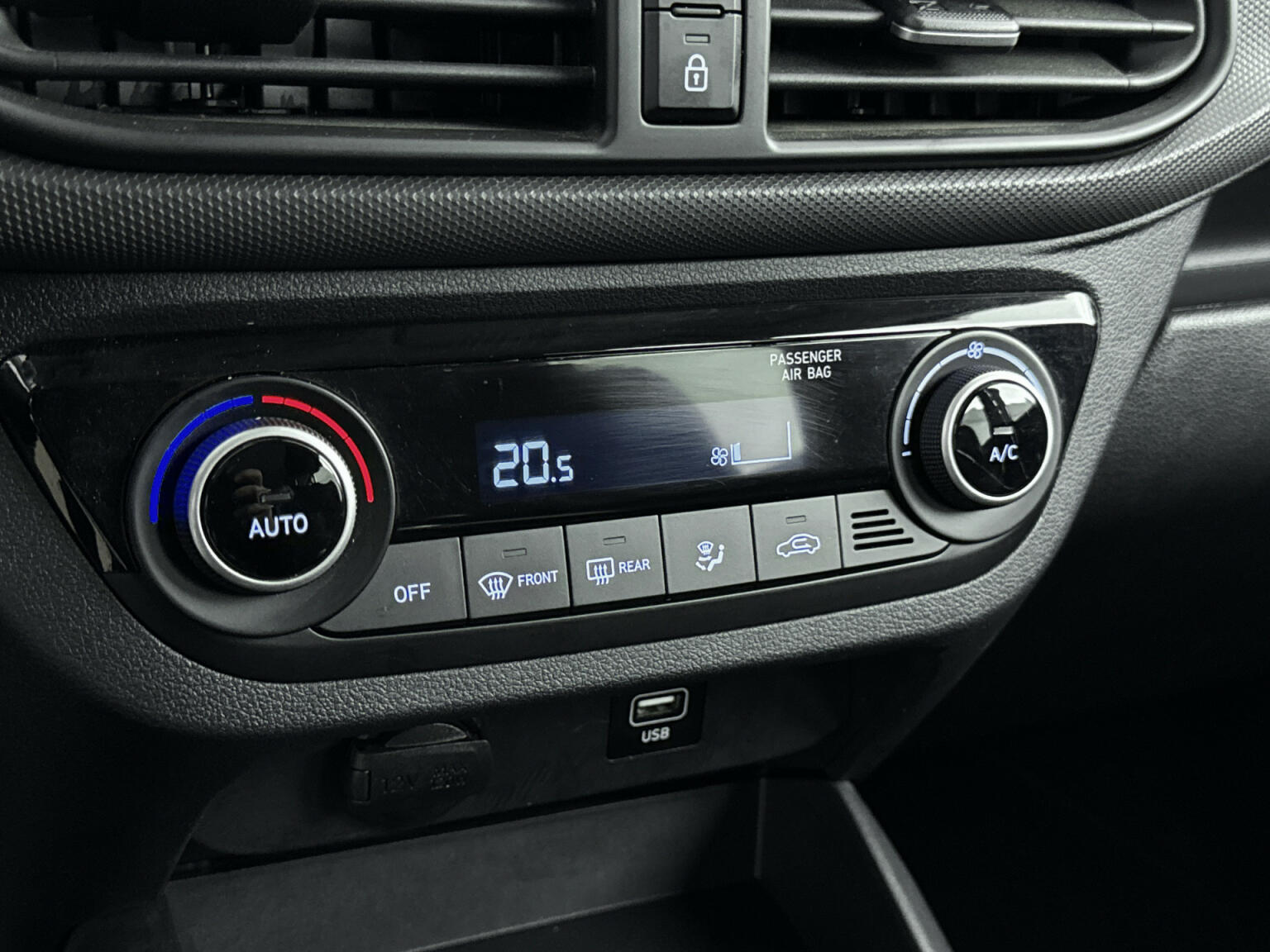 Hyundai-i10-14