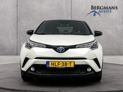 Toyota-C-HR-17